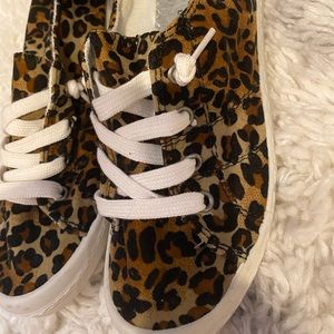Women’s Forever Comfort Cheetah Sneakers